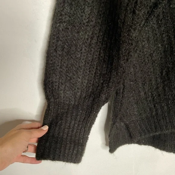 NWT Free People Black Thick Knit Crewneck Sweater - Picture 8 of 10